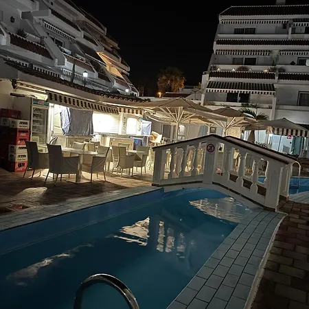 Con Piscina En Playa De Américas * Playa de las Americas (Tenerife)