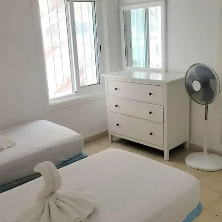 Con Piscina En Playa De Américas *