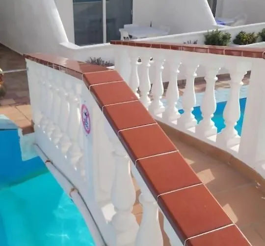 Con Piscina En Playa De Americas