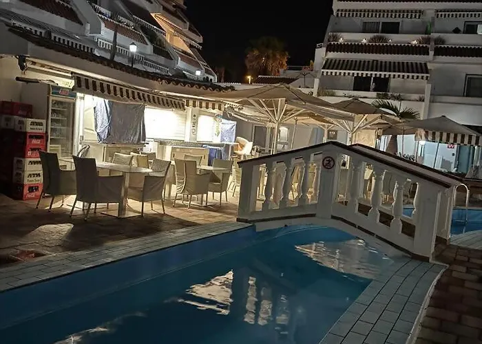 Daire Con Piscina En Playa De Americas *