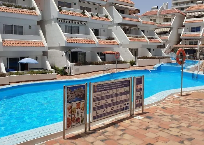 Daire Con Piscina En Playa De Americas